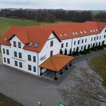Zajazd W Biskupinie Exteriér fotografie