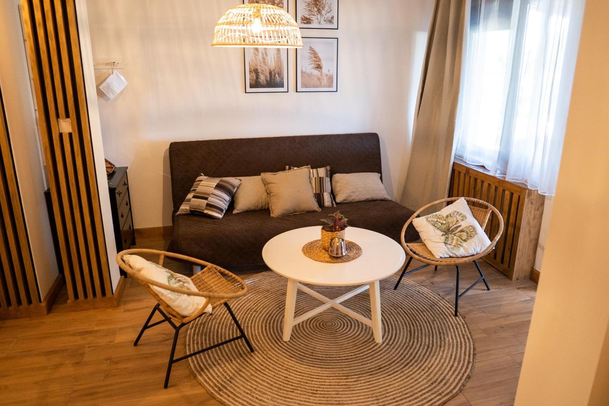 Zajazd W Biskupinie Exteriér fotografie
